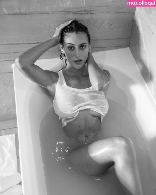 Alejandra Guilmant [ alejandra-guilmant ] - Heather moni