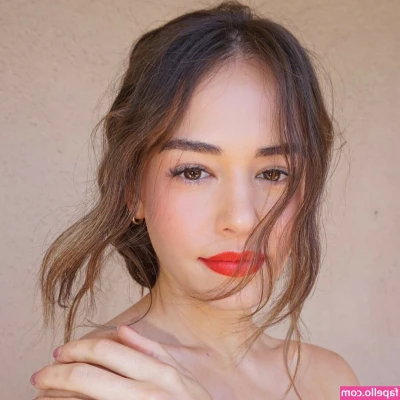 Kaylee Bryant [ kaylee-bryant ] - Fresh haircut for my little pussy? 🤔🍀🤫 Don't worry! 💋💦