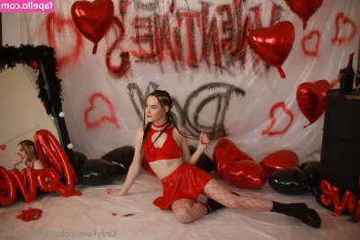 cooper_ellie [ cooper-ellie ] - Quien me quiere desnudar