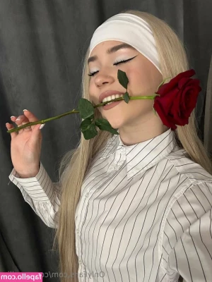 cooper_ellie [ cooper-ellie ] - ass worship femdom butt leggings  To purchase this 8:07 minute video.