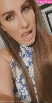 kinkybritishgoddess - What do you think I have on under this dress?