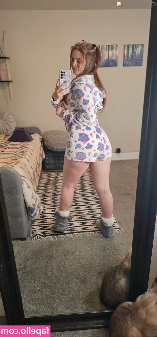 fiery_cassie [ fiery-cassie-2 ] - Use me!!! 🥰