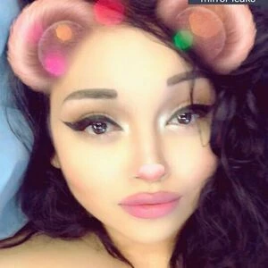 Holly Lim