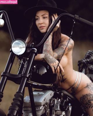 Princess Jade [ princess-jade ] - What would you do to my pretty cunt?