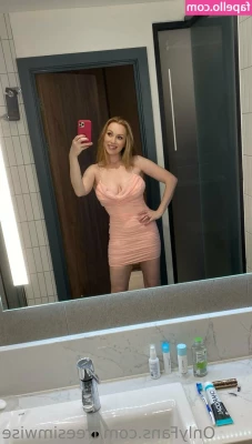 freesimwise - Wanna have your cock between my tits💋💋💋