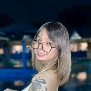 milly_ax
