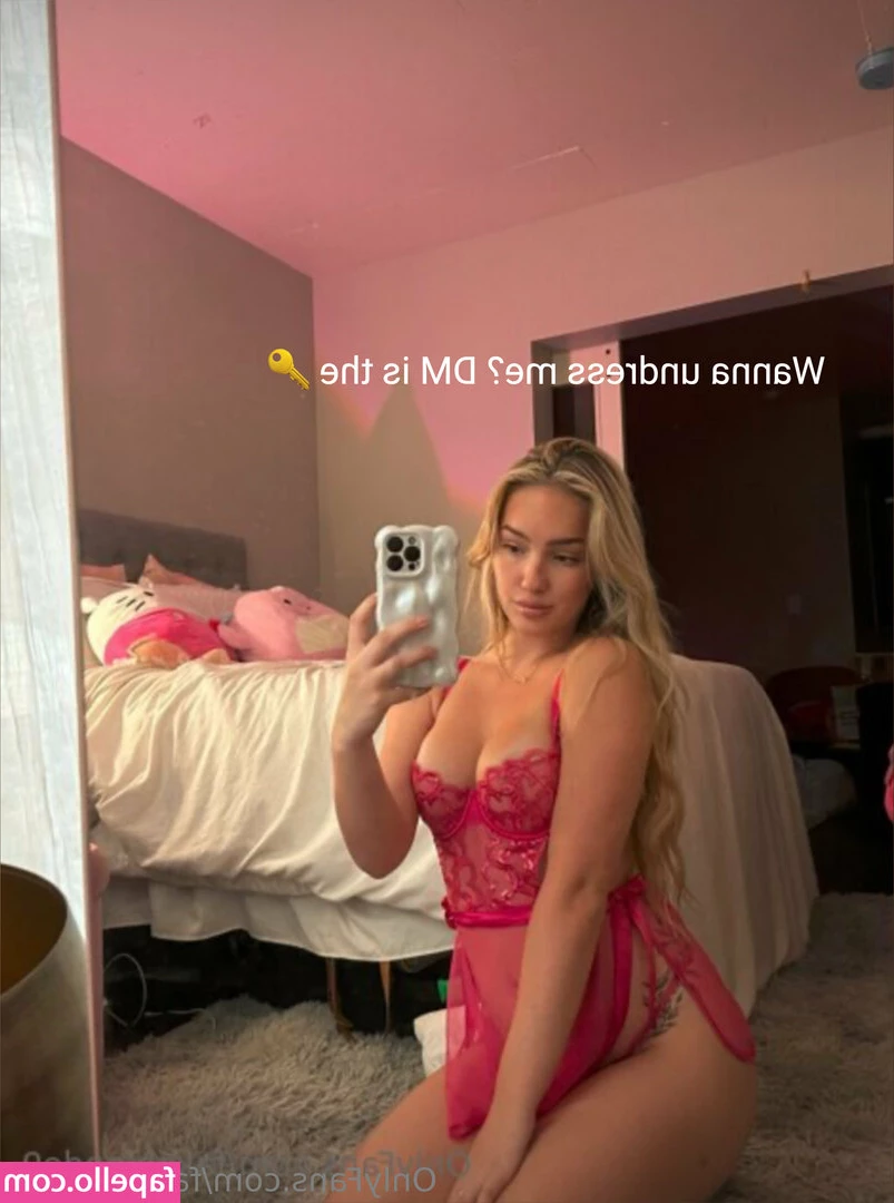 fakeblonde9 - Your view when you're on top of me🙈👀