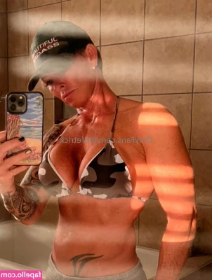 Lori Fetrick [ lori-fetrick-1 ] - Thanks for inviting me over... Now what?