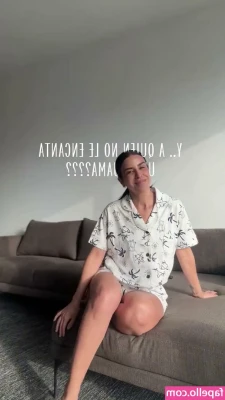 Pamela Manzano [ pamela-manzano ] - Pull em to the side and get to work 😏