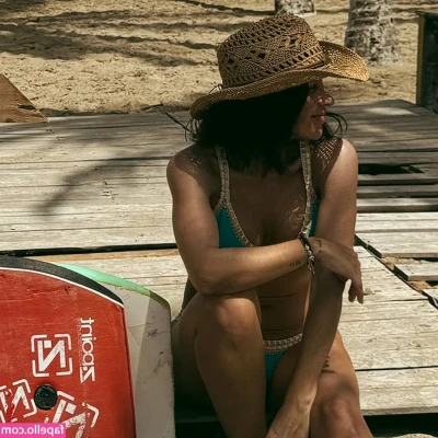 Pamela Manzano [ pamela-manzano ] - Filthy Friday…. Is taking a huge Horse dildo in my pussy?? Filthy