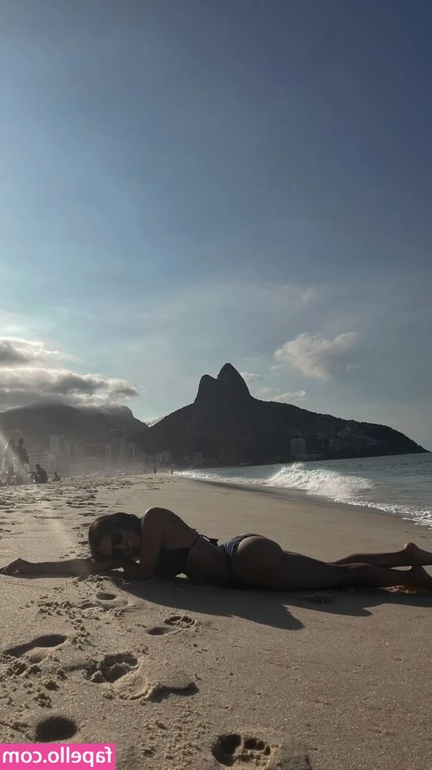 Pamela Manzano [ pamela-manzano ] - 🇬🇧 😽 in dms now!  🇮🇹 😽 nei messaggi adesso!