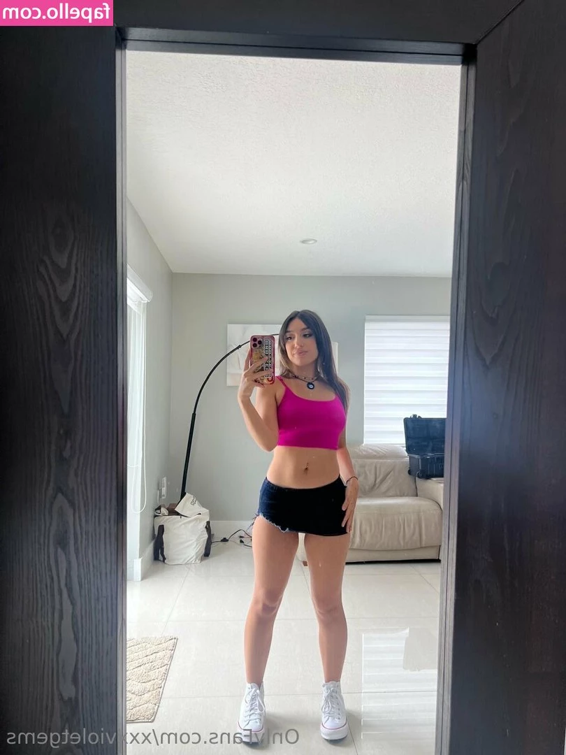 xxxvioletgems - Sunday.. Play time😏