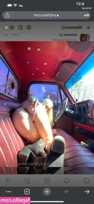 Thecamarogirl99 - waiting for your dm like...