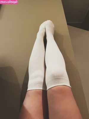 randomwhitegirl666 [ randomwhitegirl666-1 ] - Blowjob 🍆/clit play 💕(attempt lol) should I experiment more