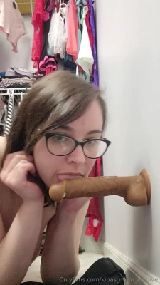 kibas_mom_archive [ kibas-mom-archive ] - 🚨 NEW VIDEO 🚨 Unlock and watch me peg @kaylapaigex in her FIRST