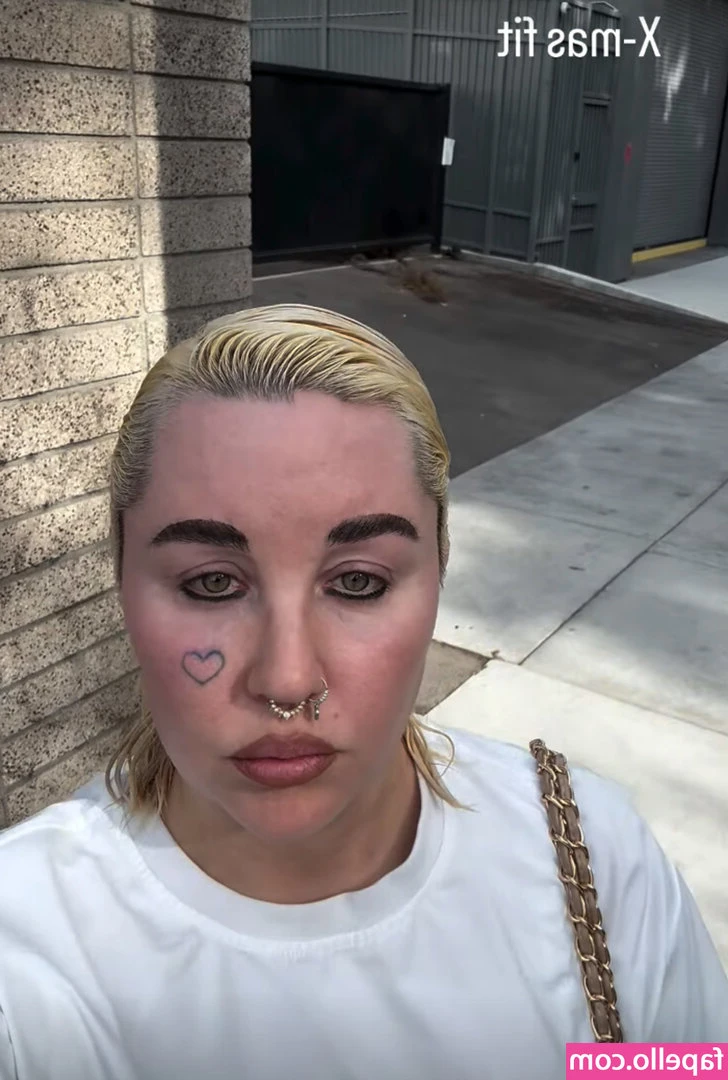 amandabynes - come spank me like you mean it daddy 🤍