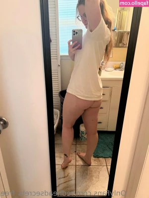 redheadsecrets_free [ redheadsecrets-free ] - Netflix and chill