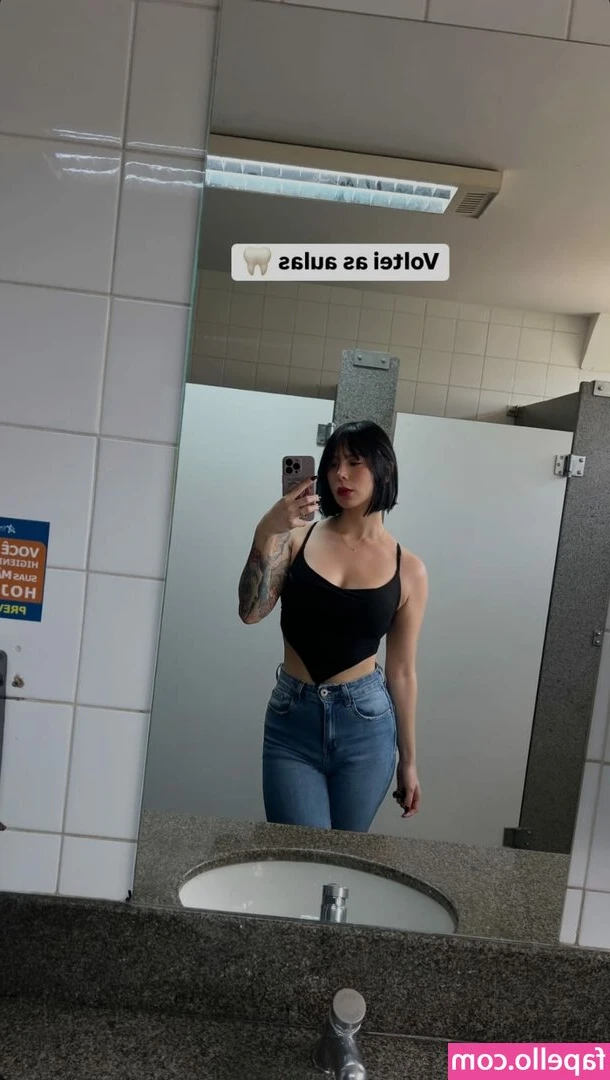Camila Delfino [ camila-delfino ] - Stream started at 01/23/2022 07:05 pm
