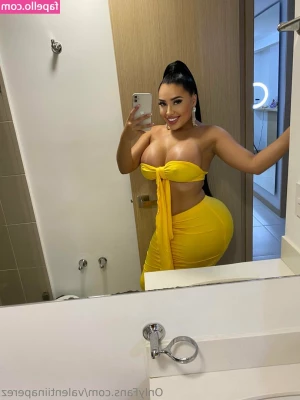 valentiinaperez - Roleplay timeeee! I am your sister's best friend and I crush into