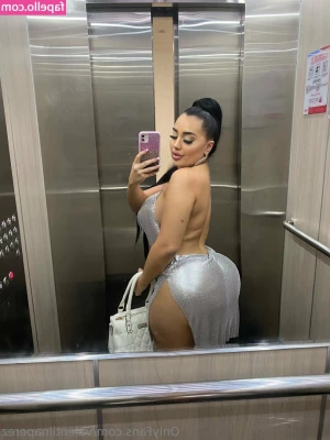 valentiinaperez - This tight, wet bikini body triggers you instantly. Drop to your