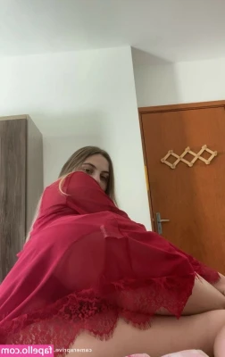 Last Scarlett [ last-scarlett ] - be honest...you an ass or titties guy?