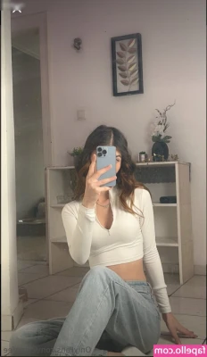 Elenafee - Got home from the gym and was in the mood to cum hard.. I love