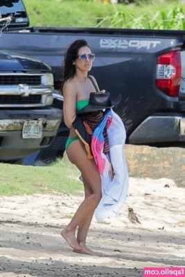 Jessica Alba [ jessica-alba ] - Con esta calor estoy demasiado cachonda 🤤🤤