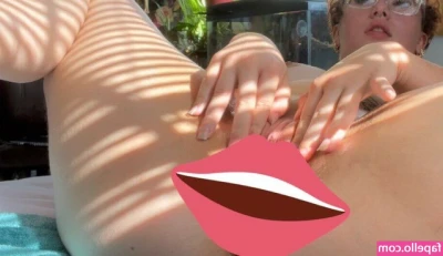 LadyPange - Topless photoshoot? Here is! 😈💦 As your horny and naughty maid!