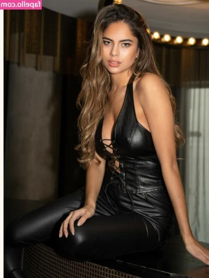 Jenna Rozario [ jenna-rozario ] - What do you feel like doing to me?