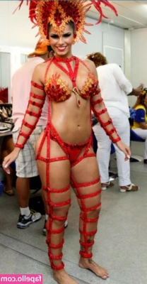 Bianca Leao [ bianca-leao ] - To be the King, one cannot simply act like the king, he must BE the