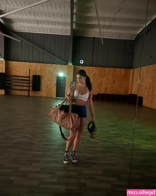 kawaiiviking84 - Message me if you want to know more about my customs today baby. I