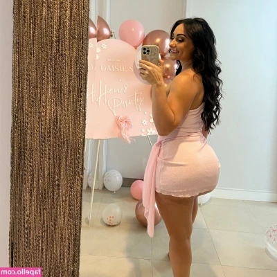 Katiejanee [ katiejanee-1 ] - would you watch me play with my ass baby? also swipe to see me edging