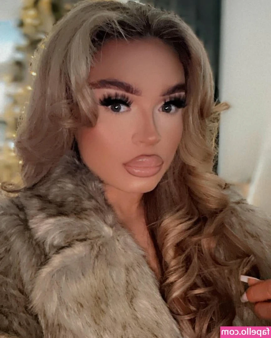 _meckelabrown_ifbbpro [ meckelabrown-ifbbpro ] - 💋 Tip $100 for an honest 1 minute video of me rating your cock 🍆