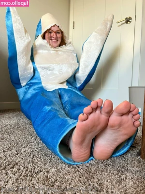 freckled_feet [ freckled-feet-1 ] - Happy thanksgiving 🦃🍽
