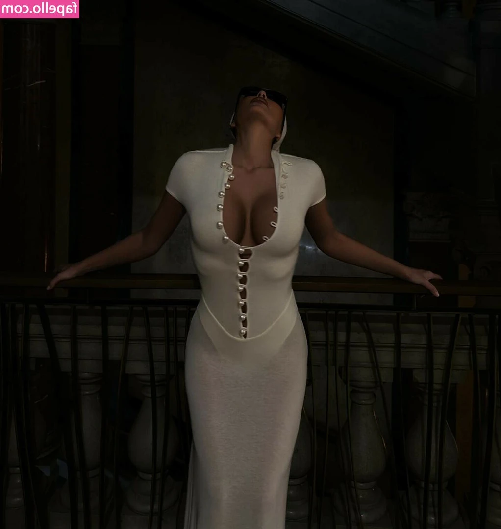 Nikoleta Lozanova [ nikoleta-lozanova ] - Hey guys, if you scroll throughly my feed and see any previous weekly