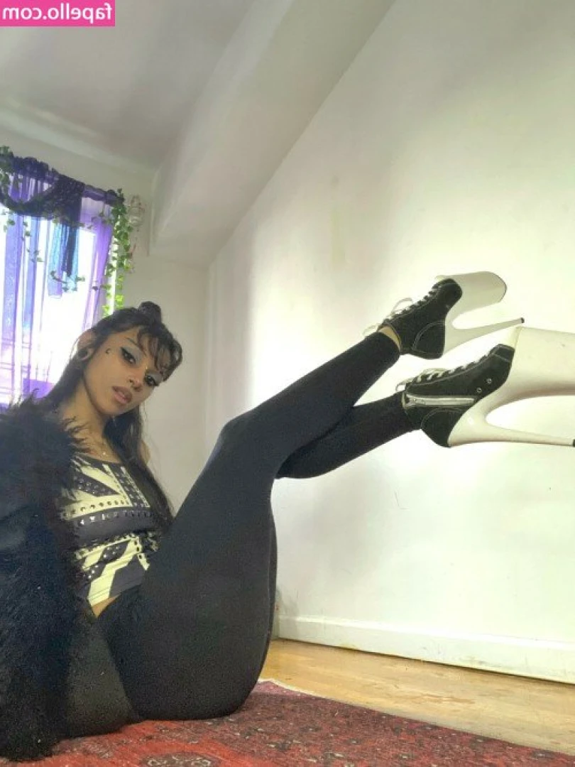Lunamoonrivas [ lunamoonrivas-1 ] - warming up