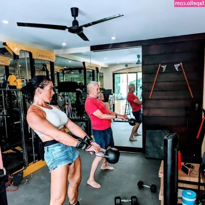 JodiRundFitness - My nipples are unmatched 😏
