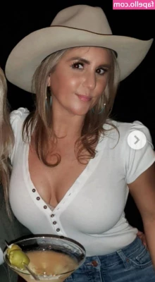 Brandi Passante [ brandi-passante ] - Thank you all  As a treat I am gonna post a full length 3-some video
