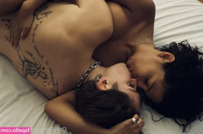 Jaskofide - "With you, every moment is precious."