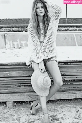 nina_agdal [ nina-agdal-1 ] - VIDEO  5 min  - The moans of  joshua_vamp  turned me  on to want to