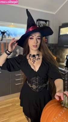 MissMikkaa - Open that boi pussy you locked cuck