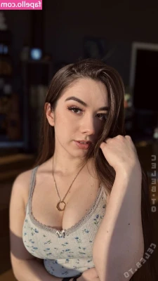 MissMikkaa - Some slow motion tiddy bounce to get the day started ❤️