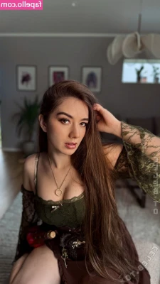 MissMikkaa - Hey, everybody 💖 I just had some really crazy dreams today and I