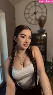 MissMikkaa - woke up early as fuck and started humping my pillows... finally said