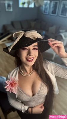 MissMikkaa - Impromptu unedited video after a hard day at work   My vibrator died