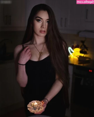 MissMikkaa - Me llenaron de lechita