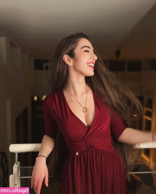 MissMikkaa - Y si te hago un custom con mi dildo  Tengo muchas ganitas uff