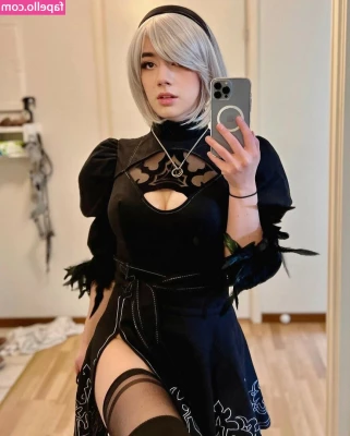 MissMikkaa - aren t we cute together    lolarosexxx
