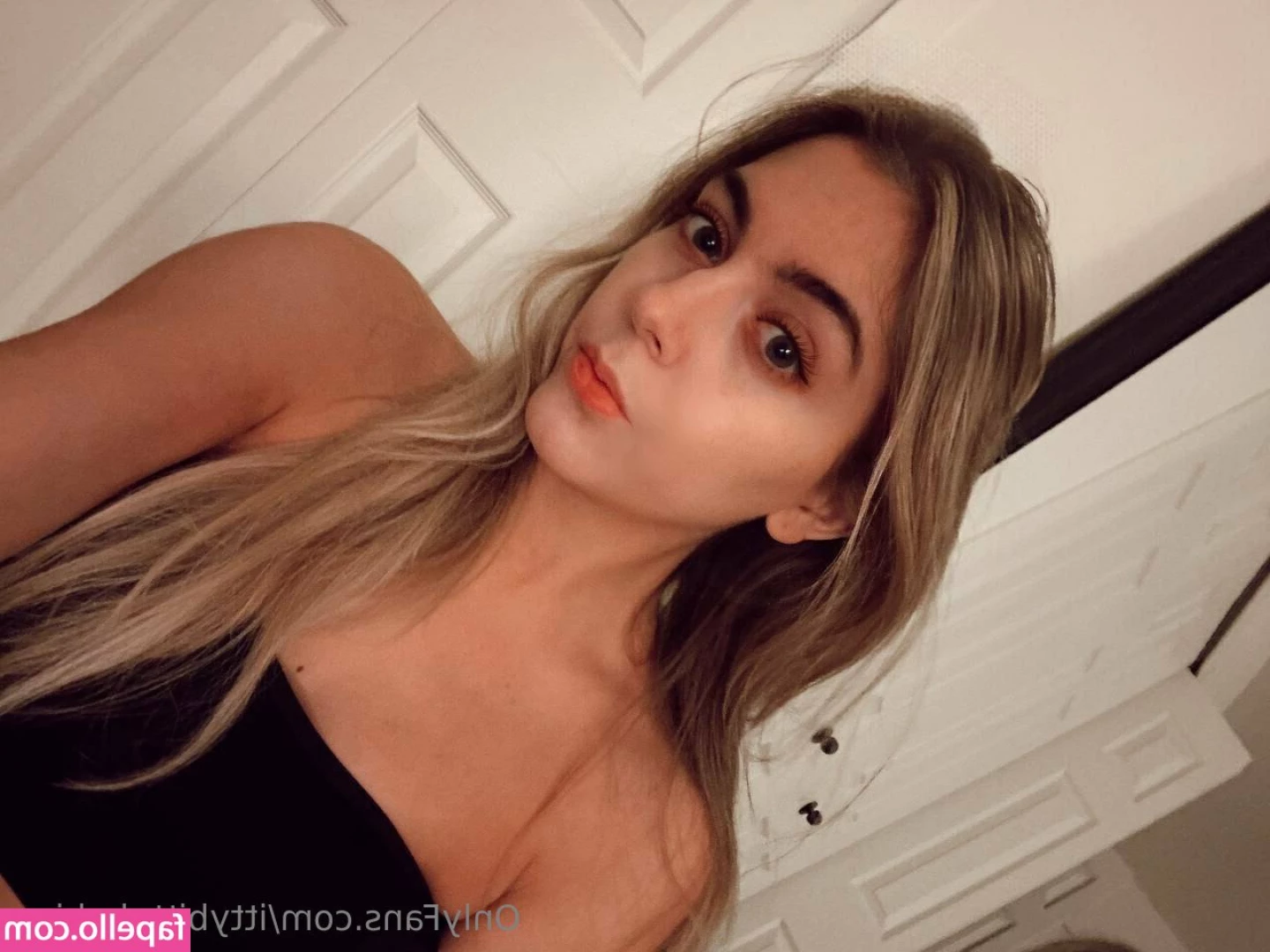 ittybittybabiee - Happy hump day to all my subs   check ur DM for the rest of my pics
