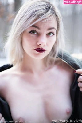 Skylaraynesgray - Let's relax and enjoy tonight!